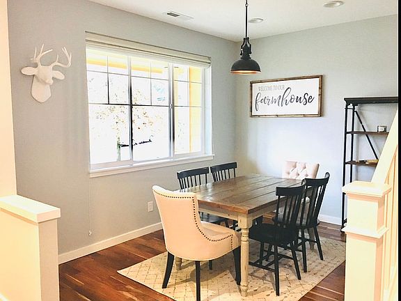 4th image of 34826 SE Jacobia St