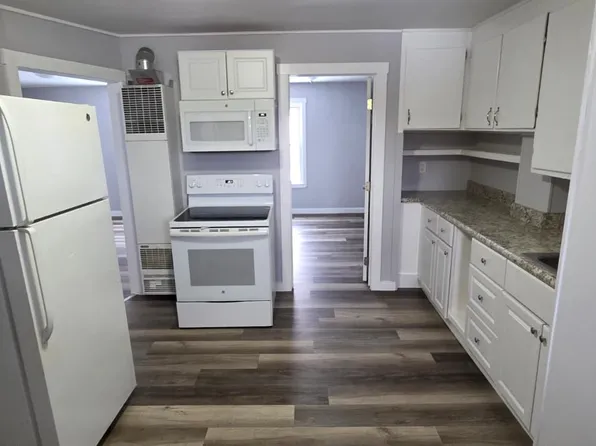 223 West St #2, Fitchburg, MA 01420