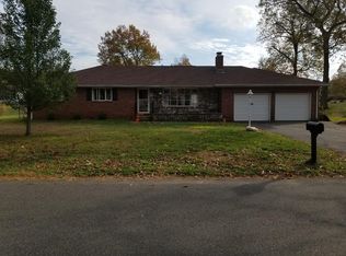 62 Manchonis Rd, Wilbraham, MA 01095