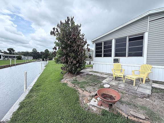 3rd image of 59 Kent Dr SW