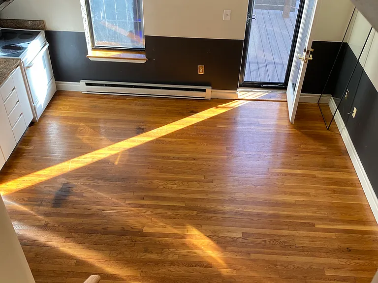 18 Wellington St #4B — Photo 5