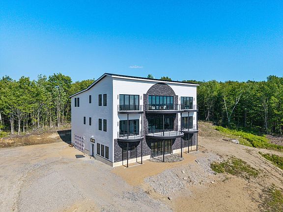 2nd image of 219 Outlook Road
