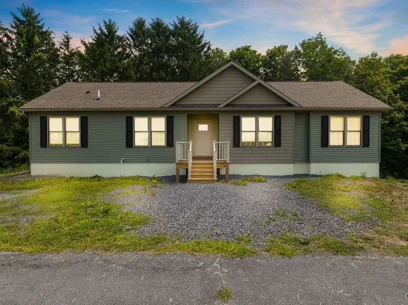 2158 Masters Rd, Marcellus, NY 13108