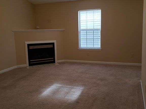 2nd image of 748 Graftons Mill Ln