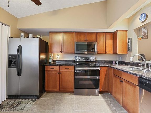5th image of 16 Avant Garde Cir Unit 16