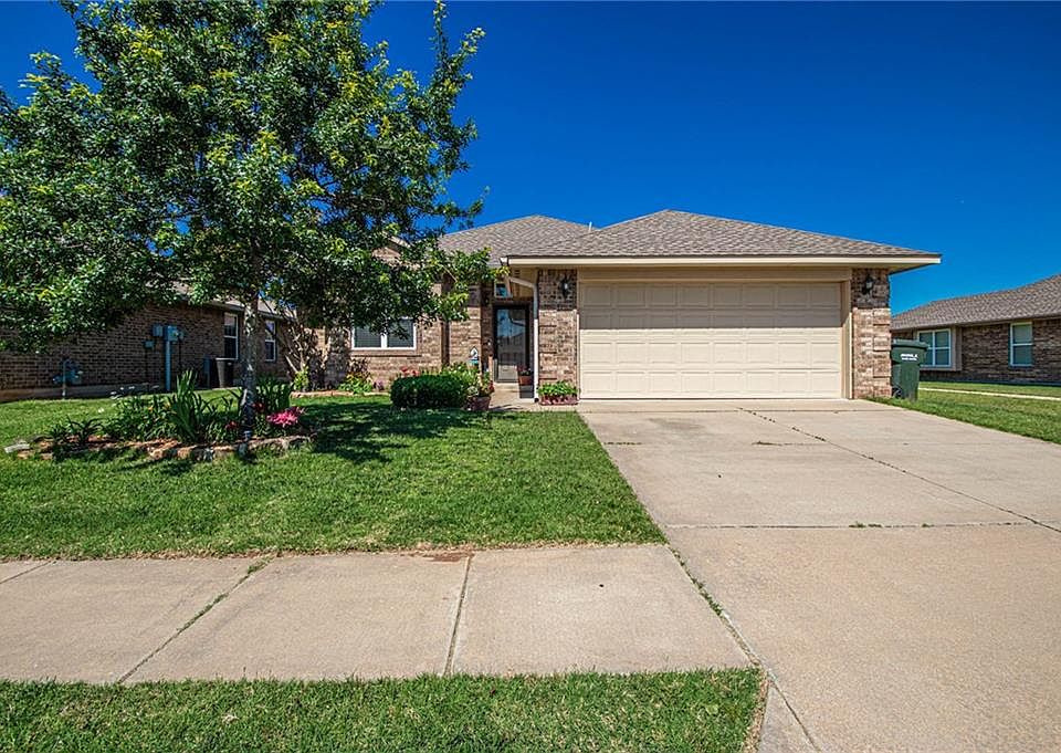 1st image of 21219 River Lark Ln