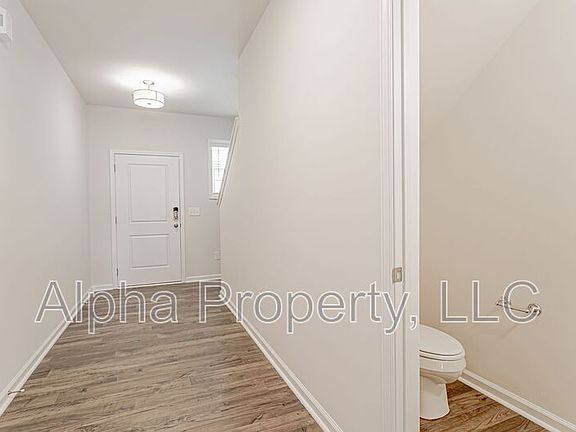 5th image of 19 Apricot Ln