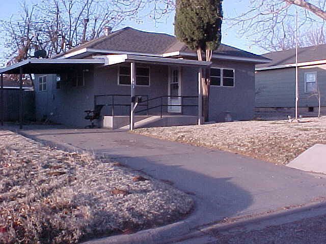 1st image of 603 Avenue I NW
