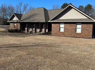 5 Wiley Rd, Caledonia, MS 39740