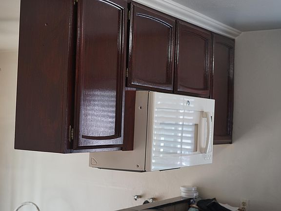 3rd image of 2414 25th St APT 4