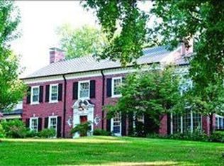 304 W Jackson Rd, Saint Louis, MO 63119