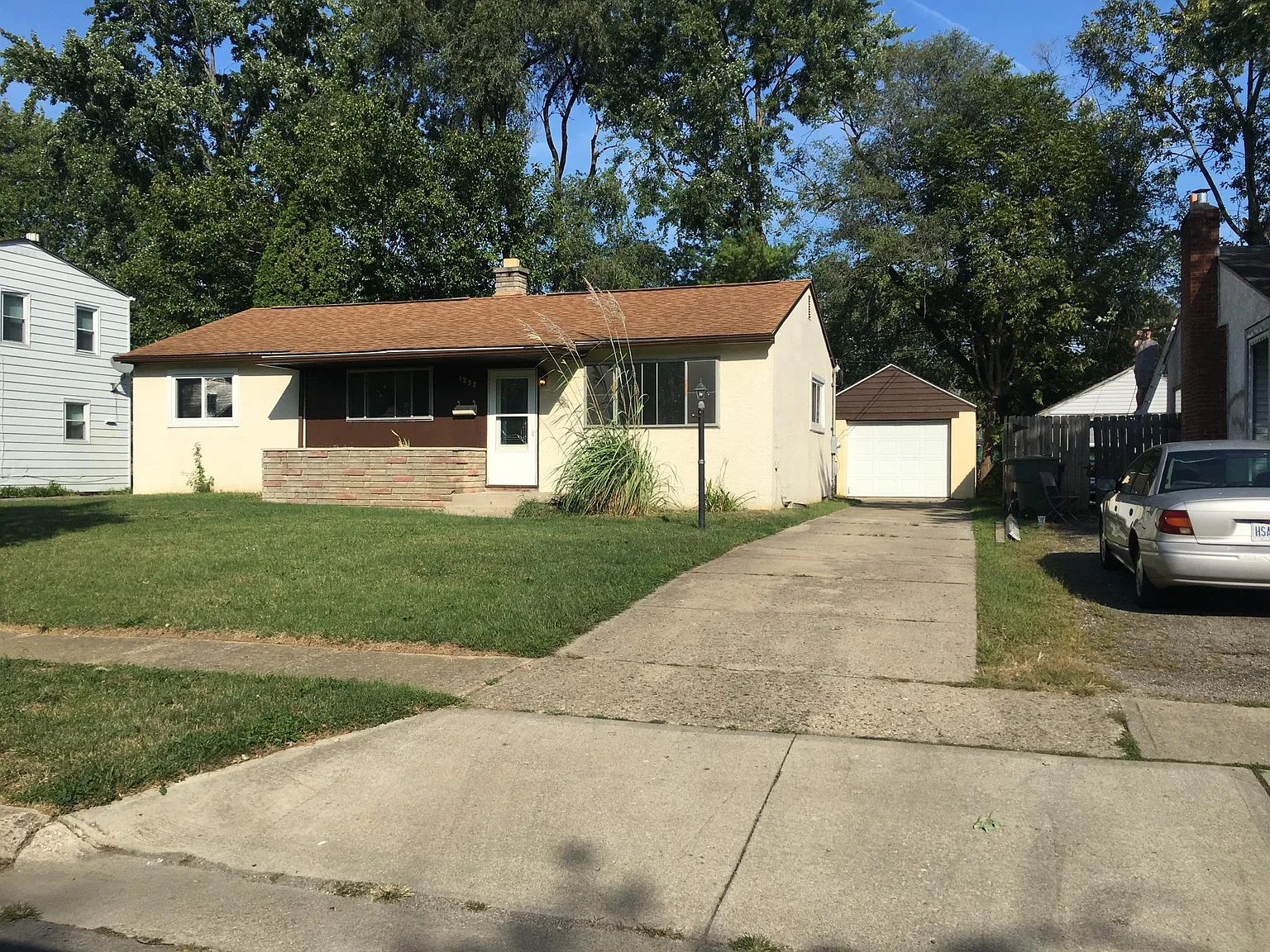 1252 Dellwood Ave photo 1
