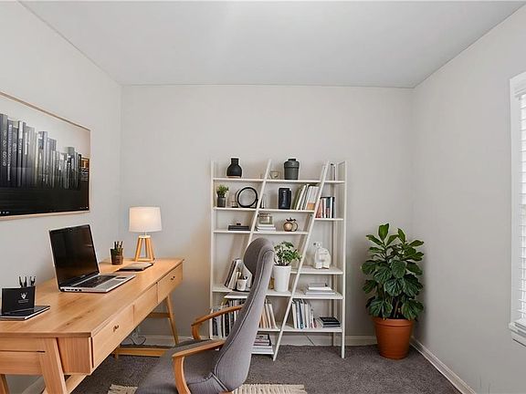 5th image of 306 Ard Pl NW