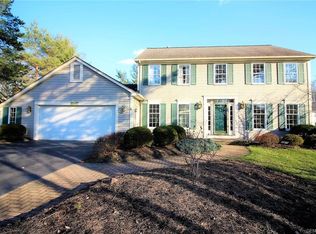 95 Braeloch Xing, Penfield, NY 14526