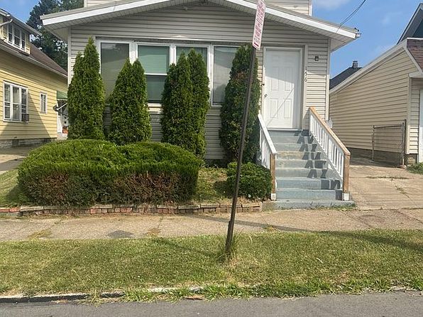156 E 29th St