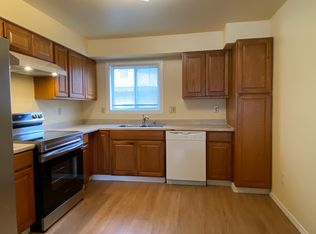 8870 Cordell Cir, Anchorage, AK 99502