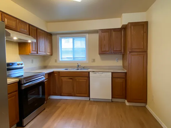 8870 Cordell Cir, Anchorage, AK 99502