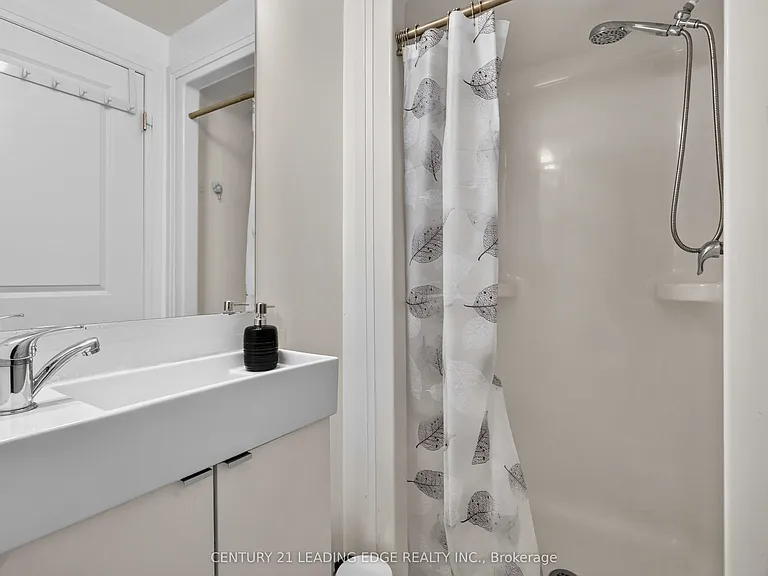 1900 Simcoe St N #628 — Photo 29