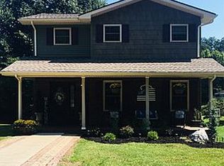 104 Helen Ct, Johnson City, TN 37604