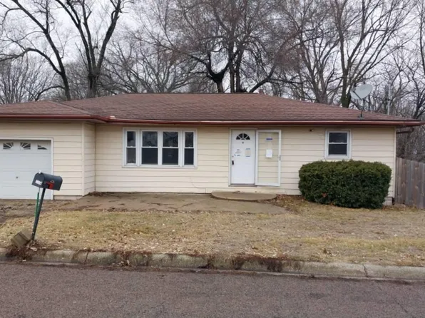 328 Randolph St, East Peoria, IL 61611