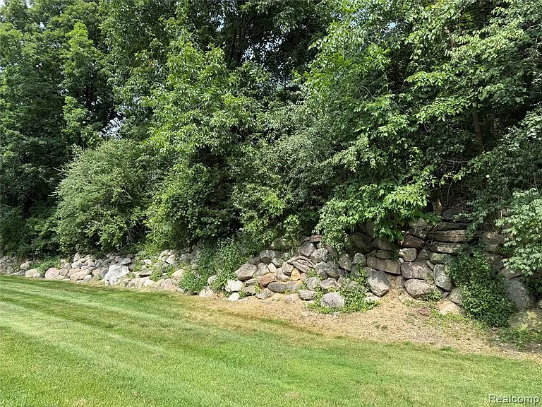 7670 Golden Hill Ct #22 — Photo 22