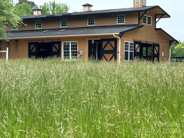 1268 Cedar Pines Lake Rd, Lancaster, SC 29720