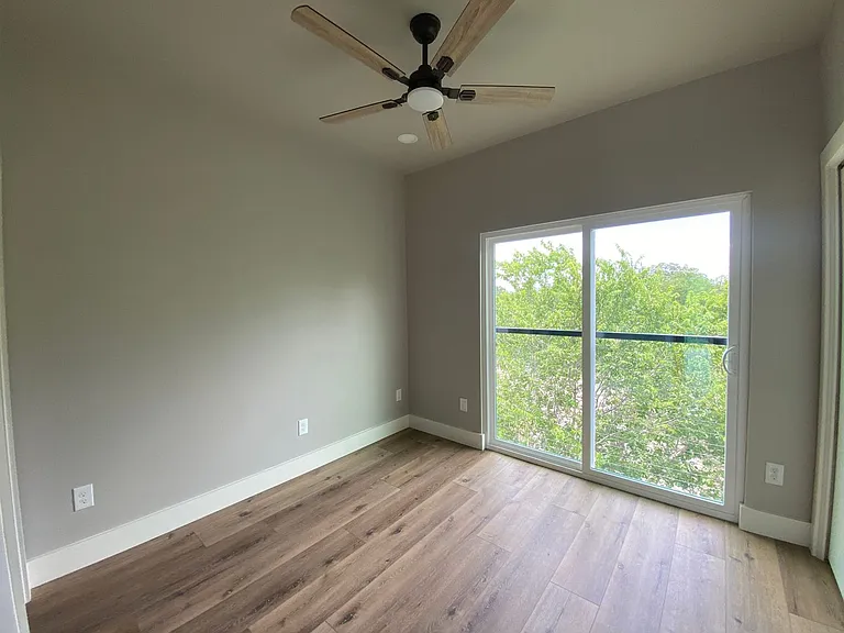 1823 Burnet St #2 — Photo 3