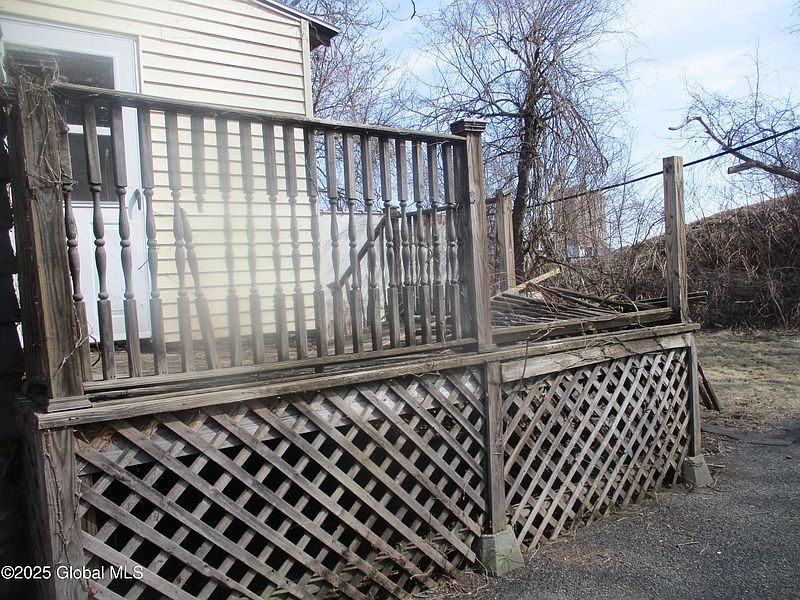 3rd image of 413 Manning Boulevard