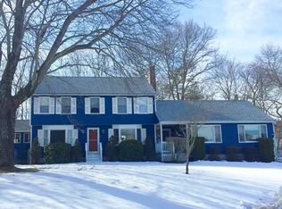 15 Treeland Dr, Walpole, MA 02081