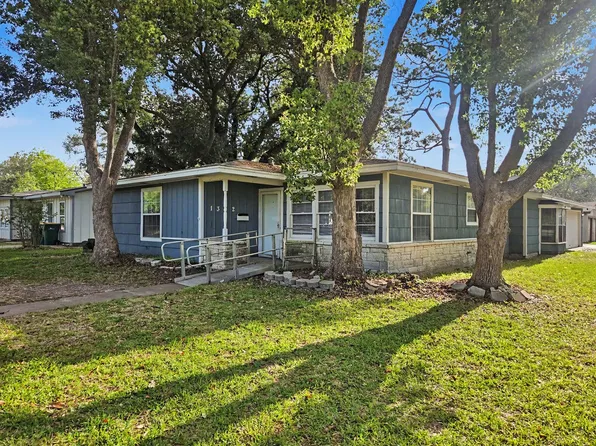 1302 Westward Ave, La Marque, TX 77568