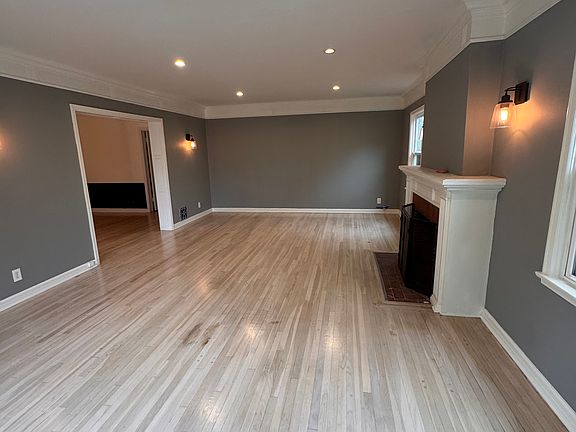 4th image of 1426 Hauser Blvd