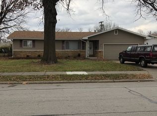 2818 S Stewart Ave, Springfield, MO 65804