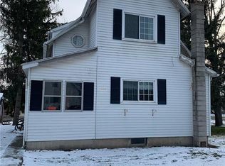 307 W North St, West Unity, OH 43570