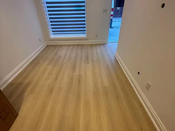 370 Lippincott St Unit 4, Toronto, ON M5S 2P7