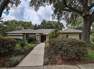 1810 Magdalene Manor Dr, Tampa, FL 33613
