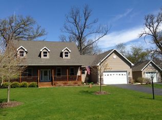 8909 Wildrose Ln, Marengo, IL 60152
