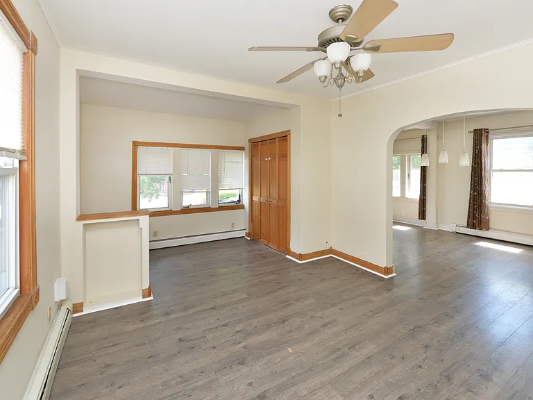 52 Kovar St — Photo 2