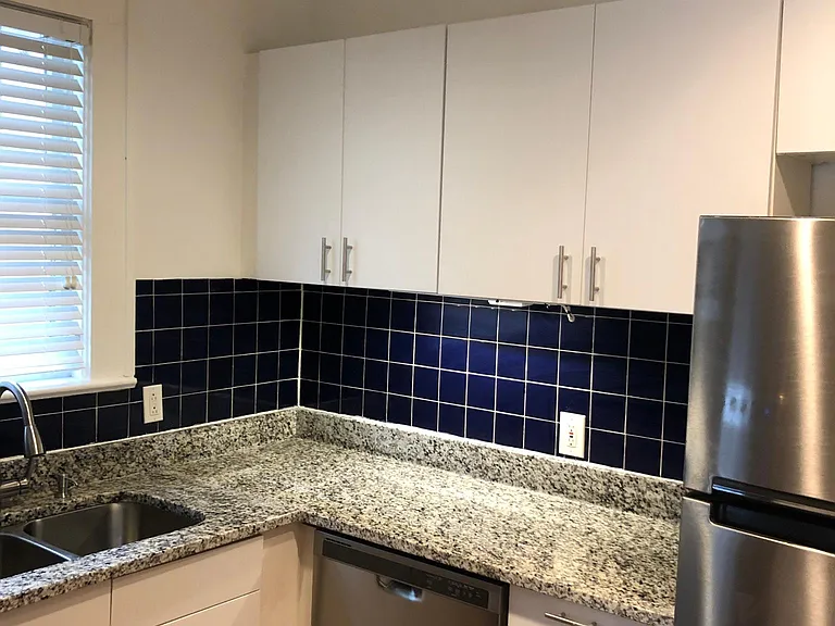 1400 Cornell Rd NE — Photo 9