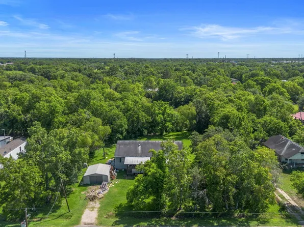 9710 Harvest Acres Dr, Manvel, TX 77578