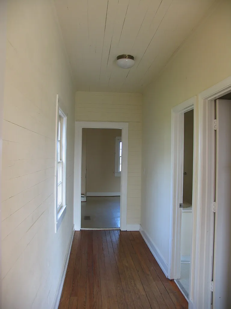 2 bed, 1050 sqft, $1,450 — Photo 4
