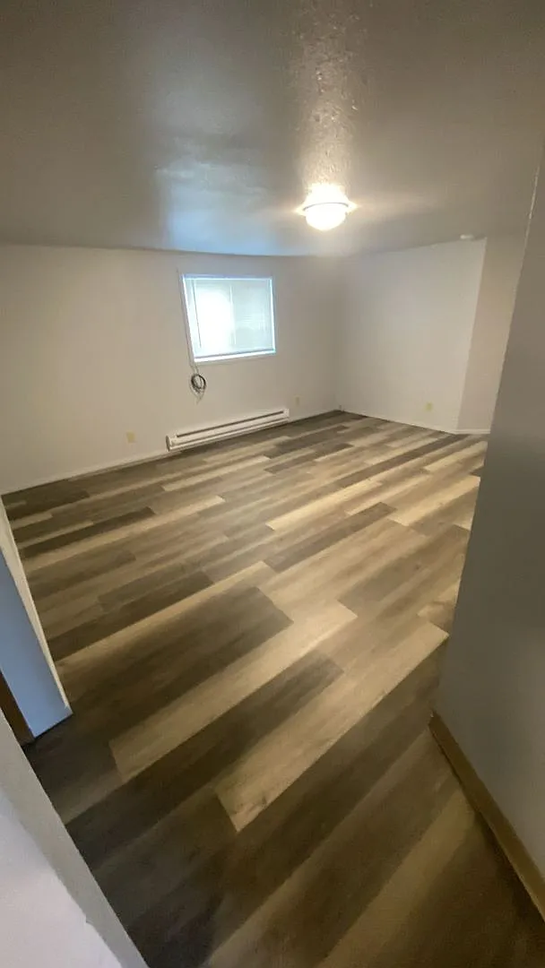 Triplex Close To Park — Photo 4