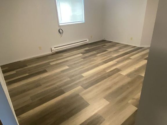 4th image of 1011 Grant St