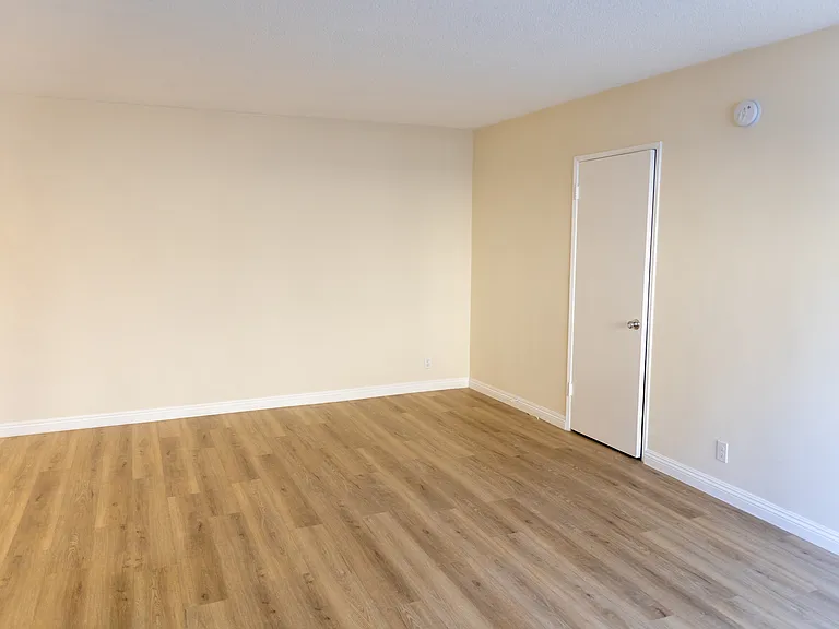 7512 Fountain Ave — Photo 11