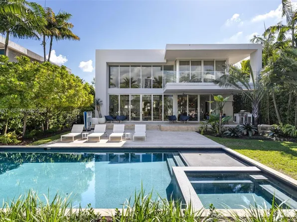 410 Golden Beach Dr, Golden Beach, FL 33160