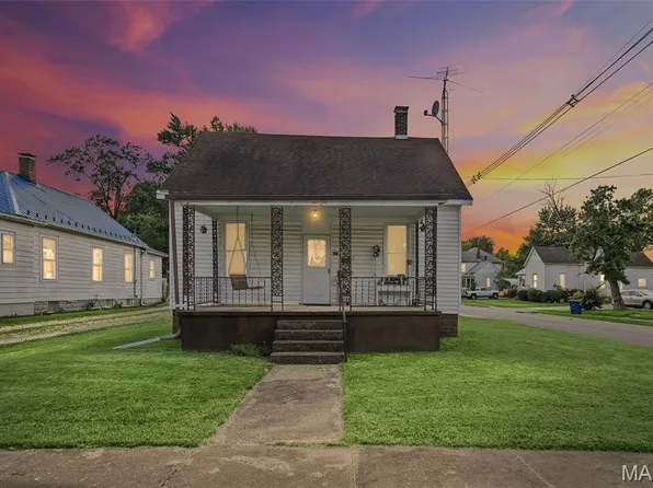 229 N Vine St, Sparta, IL 62286