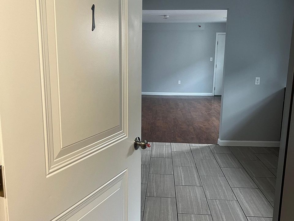 80 Pleasant St Gloucester MA Zillow