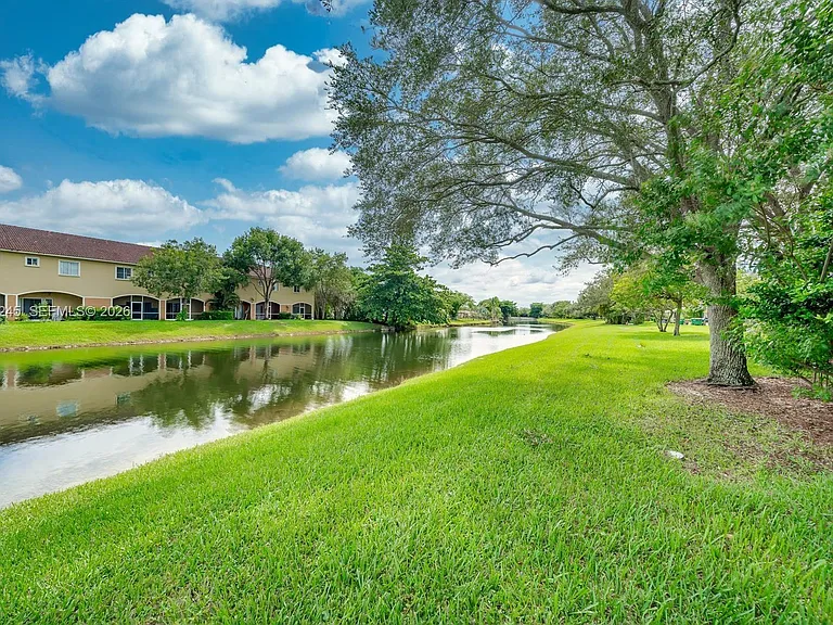 8040 Sanibel Dr #8040 — Photo 27