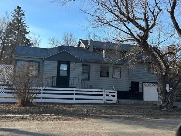 38 6th St, Havre, MT 59501