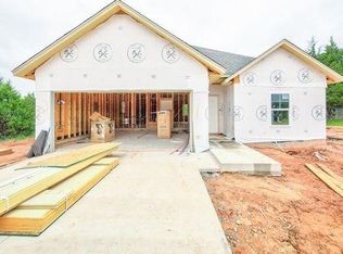 9372 Prairie Dog Dr, Edmond, OK 73034