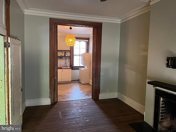 4th image of 4405 Sansom St